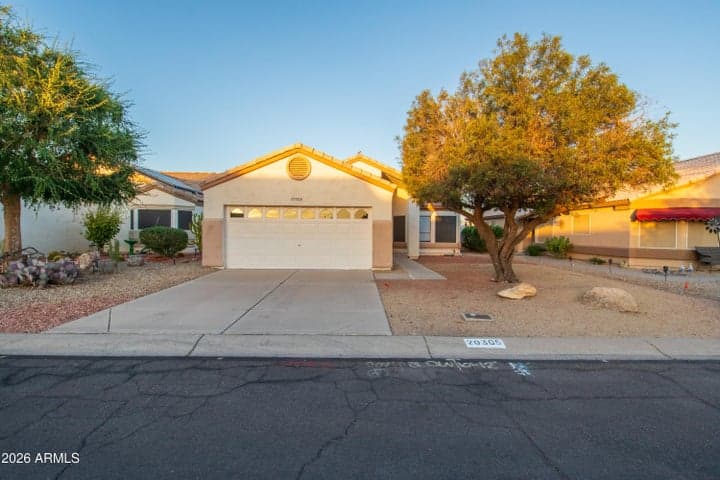 20305 N 105TH Avenue, Peoria, AZ