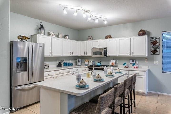 1546 E AZALEA Drive, Gilbert, AZ