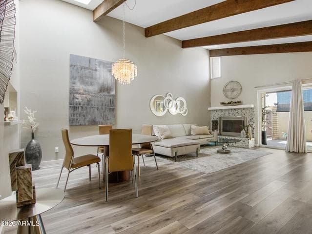 2701 E CACTUS Road, Phoenix, AZ