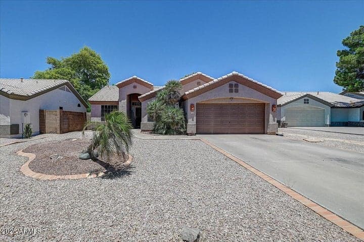 432 W SILVER CREEK Court, Gilbert, AZ