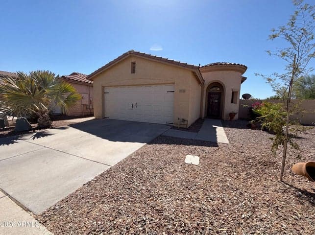 3951 E TIMBERLINE Road, Gilbert, AZ