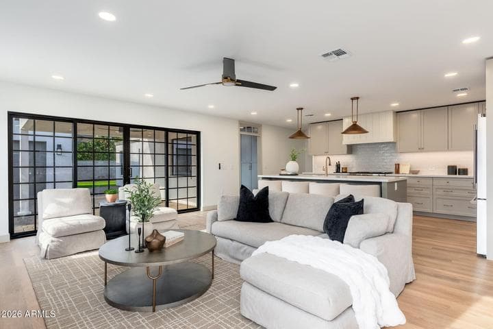 5144 N 6TH Street, Phoenix, AZ