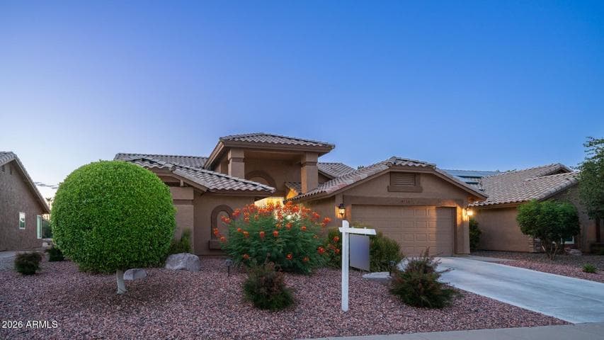 8756 W Rockwood Drive, Peoria, AZ