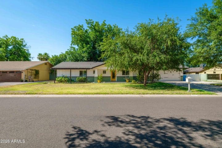 121 W ORCHID Lane, Phoenix, AZ