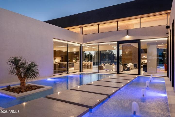 11608 N Blackheath Road, Scottsdale, AZ