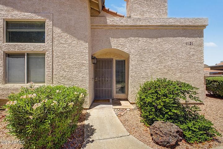 2019 W LEMON TREE Place #1121, Chandler, AZ