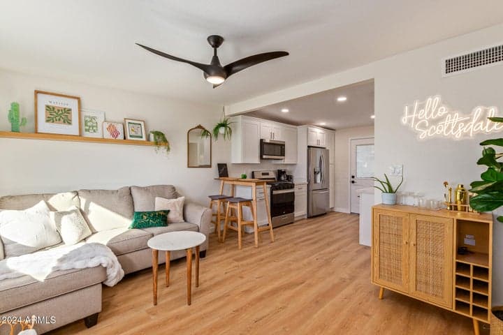 930 E HENRY Street #A, Tempe, AZ