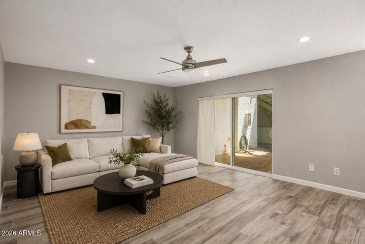 102 W MARYLAND Avenue #E1, Phoenix, AZ