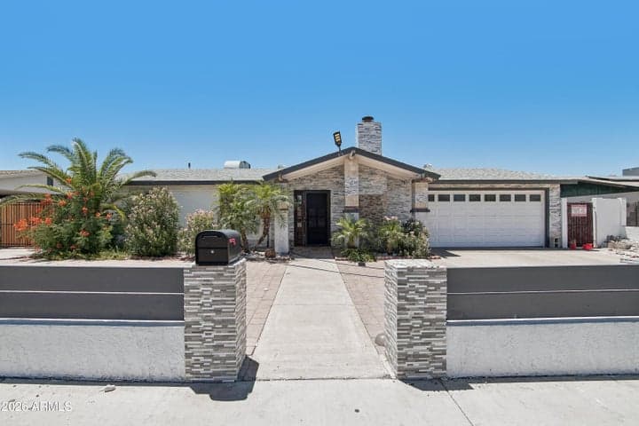 3829 W THUNDERBIRD Road, Phoenix, AZ