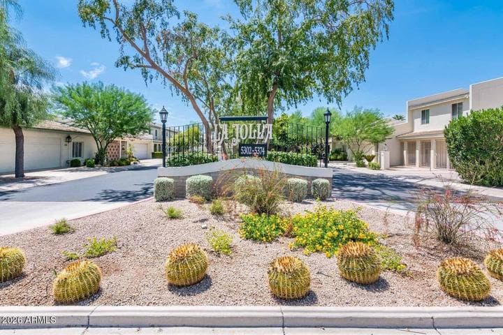 5354 N 20TH Street, Phoenix, AZ