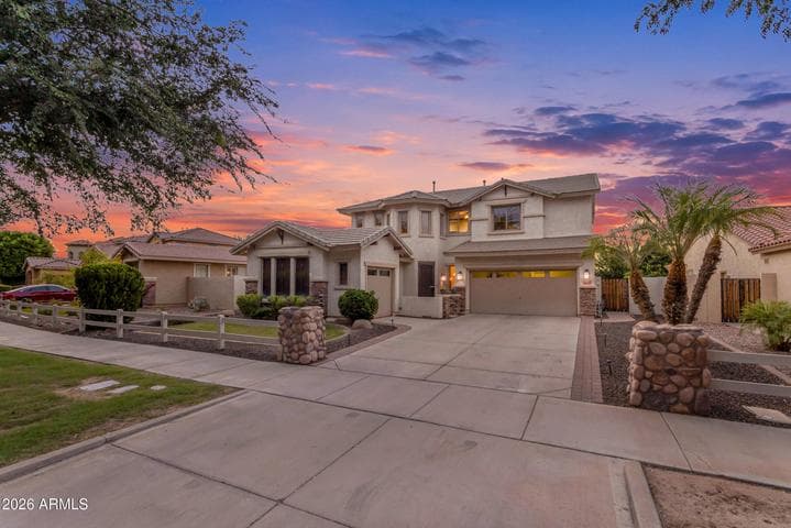 3832 E OLD STONE Circle, Chandler, AZ