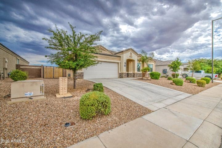 3915 N BROOKLYN Drive, Buckeye, AZ