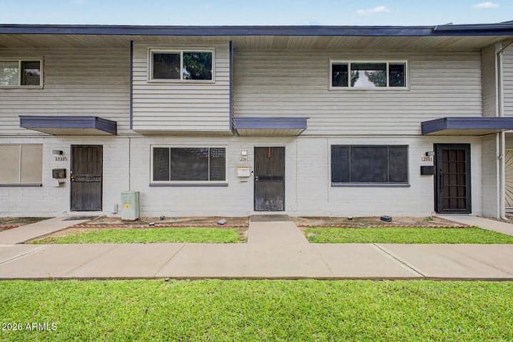 2541 W ROSE Lane #A4, Phoenix, AZ