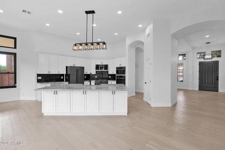 5559 E SHEENA Drive, Scottsdale, AZ