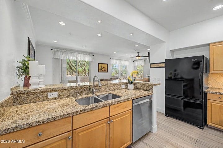 19777 N 76TH Street #1106, Scottsdale, AZ