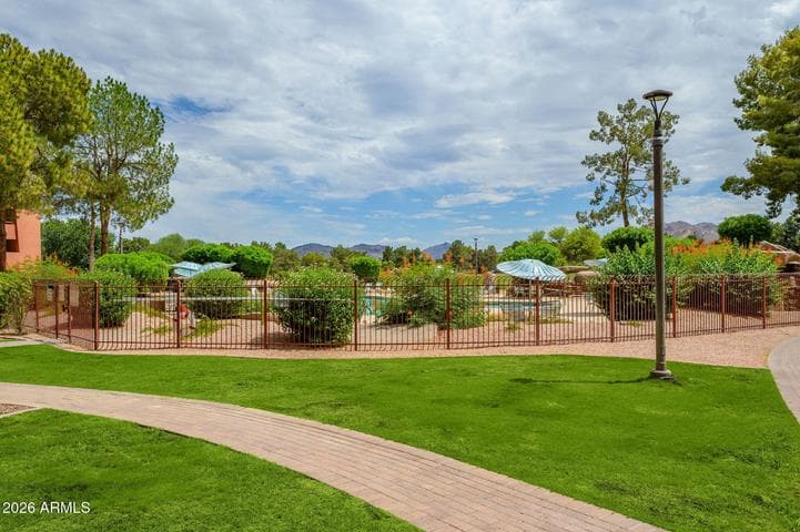 12212 N PARADISE VILLAGE Parkway #137, Phoenix, AZ
