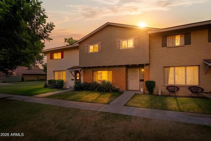 1542 W CAMPBELL Avenue, Phoenix, AZ