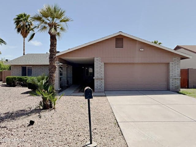 521 E Rosemonte Drive, Phoenix, AZ