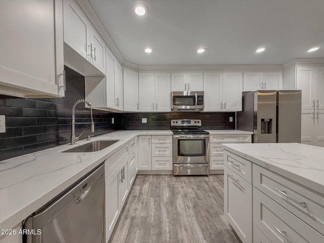 5525 E THOMAS Road #B7, Phoenix, AZ
