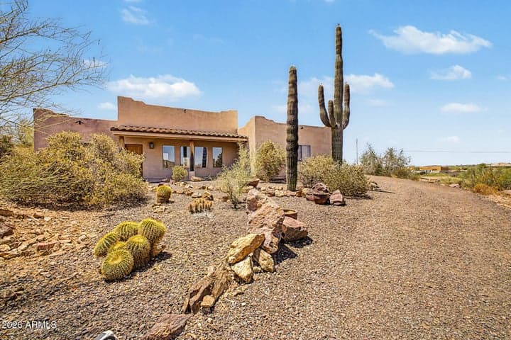 407 E Honda Bow Road, Phoenix, AZ