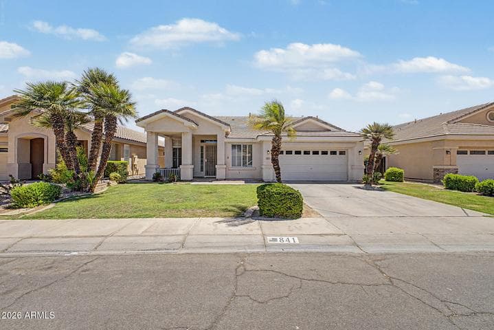 841 N CAMBRIDGE Place, Chandler, AZ