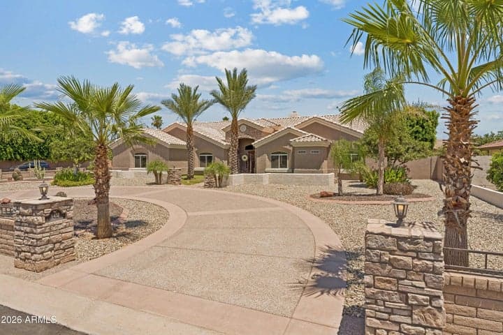 8452 W DONALD Drive, Peoria, AZ