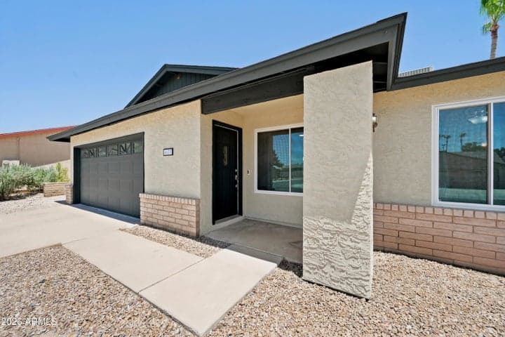 4638 E LA PUENTE Avenue, Phoenix, AZ
