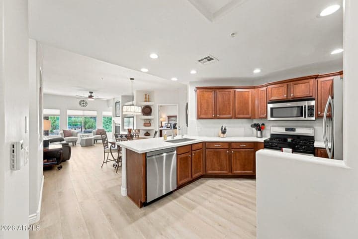 5350 E DEER VALLEY Drive #2431, Phoenix, AZ