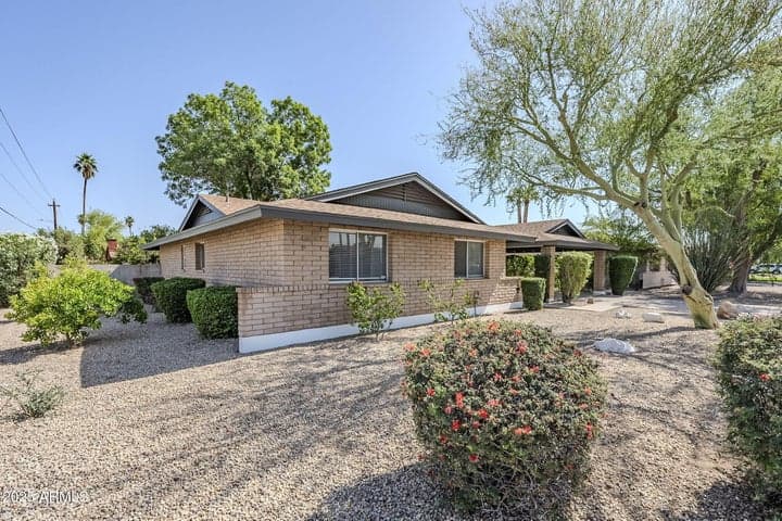 1904 E MANHATTON Drive, Tempe, AZ