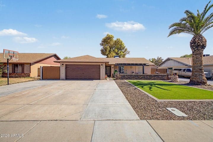 8615 W DIANA Avenue, Peoria, AZ