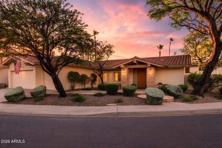 5726 E EVERETT Drive, Scottsdale, AZ