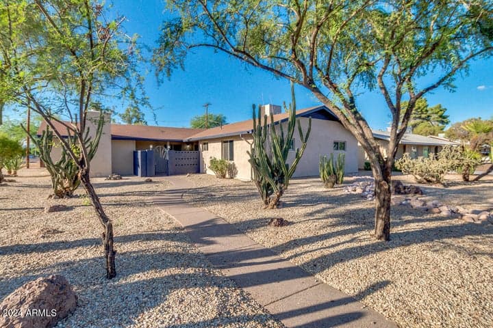 554 W 19th Street, Tempe, AZ