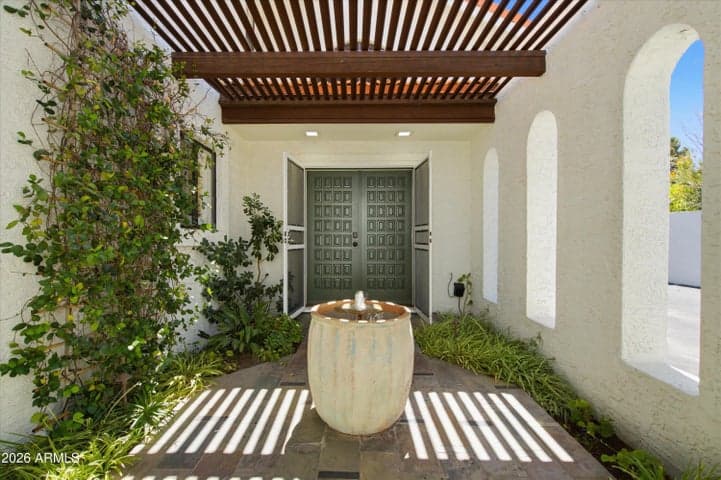 6543 N CENTRAL Avenue #2, Phoenix, AZ