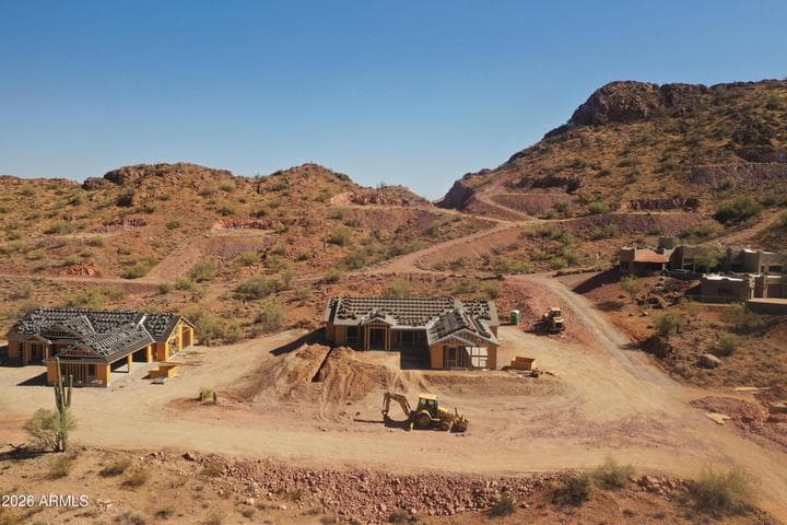 1645 W ARROWHEAD Lane, Queen Creek, AZ