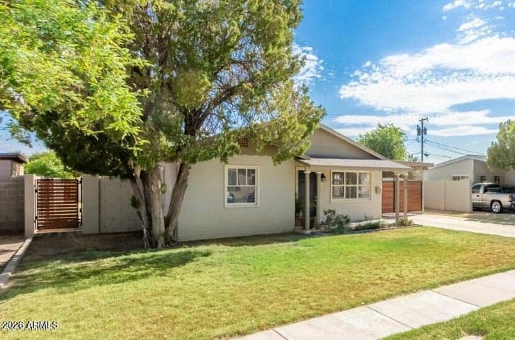 539 W 1ST Street, Mesa, AZ