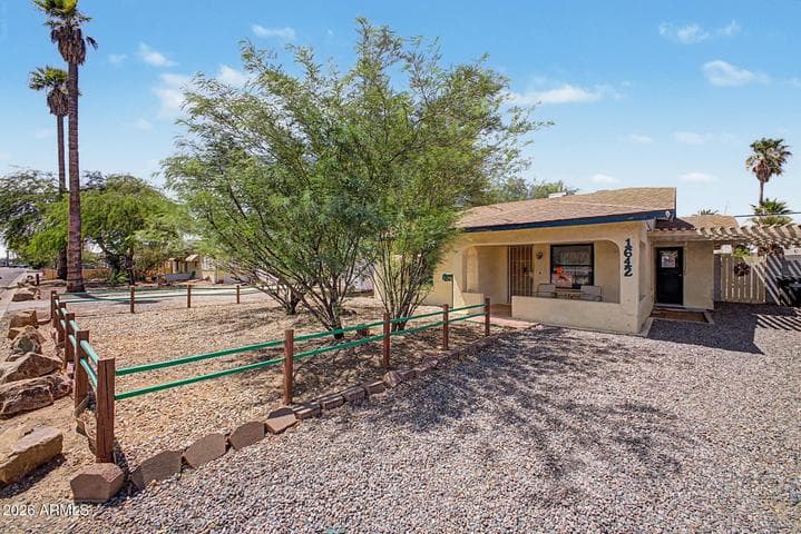 1642 E GLENROSA Avenue, Phoenix, AZ