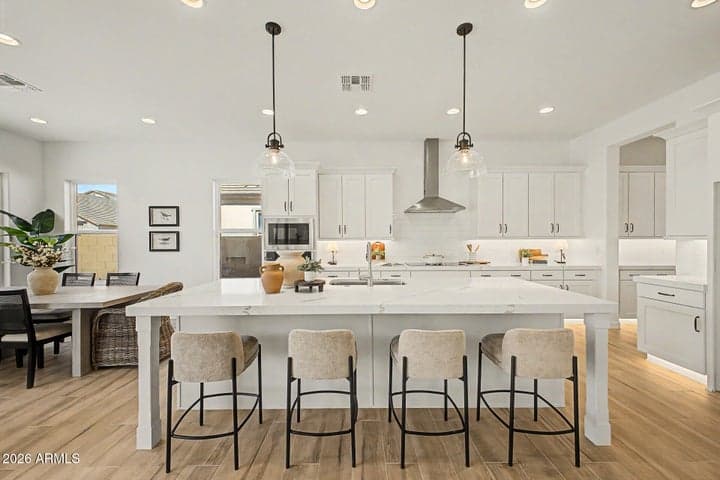 2643 E VIRGINIA Street, Mesa, AZ