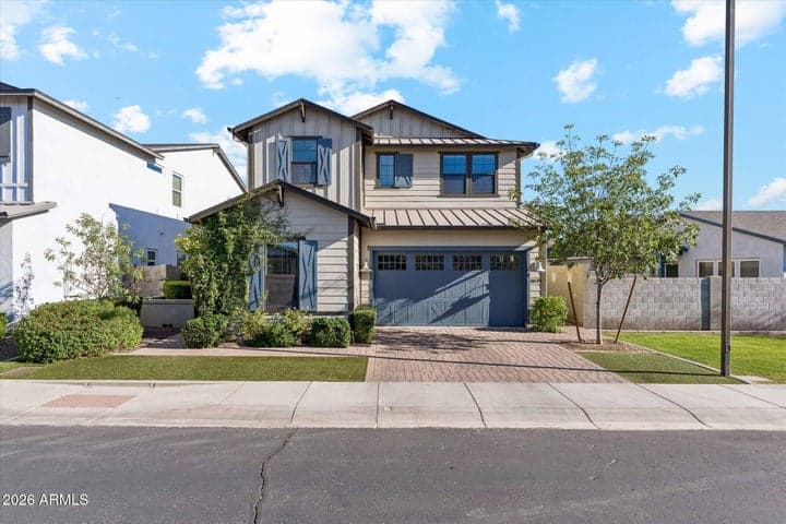 3829 E CRITTENDEN Lane, Phoenix, AZ
