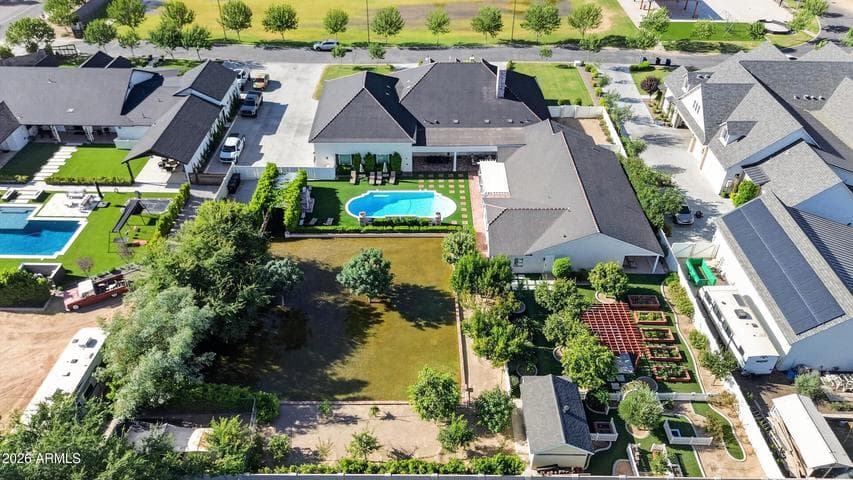 2035 E HAVEN Circle, Gilbert, AZ