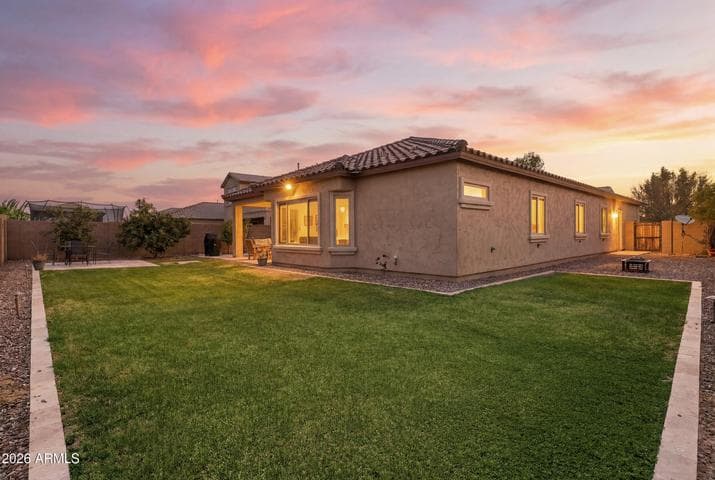 17519 W HEDGEHOG Place, Surprise, AZ