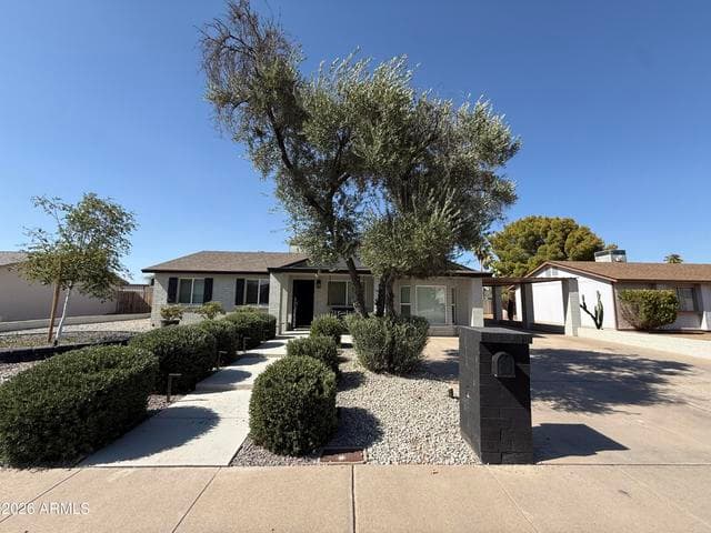 2116 E MARCONI Avenue, Phoenix, AZ