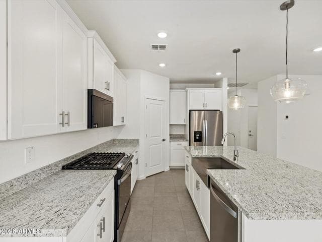 2473 E ENANTIO Road, San Tan Valley, AZ