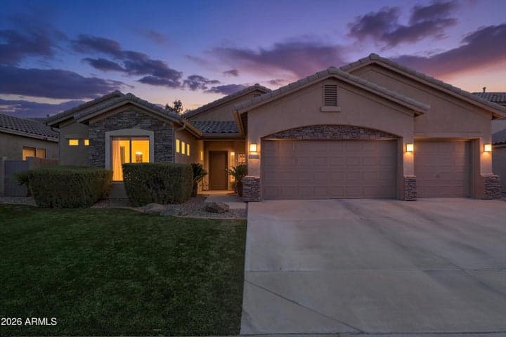 4342 W HACKAMORE Drive, Phoenix, AZ