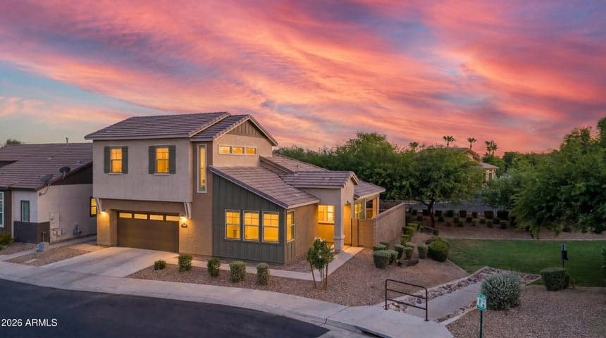 3030 S AMBER Drive, Chandler, AZ