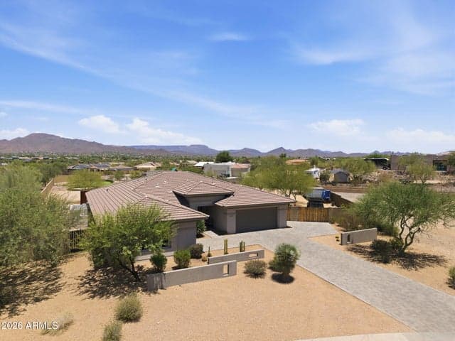 39029 N Courage Court, Anthem, AZ