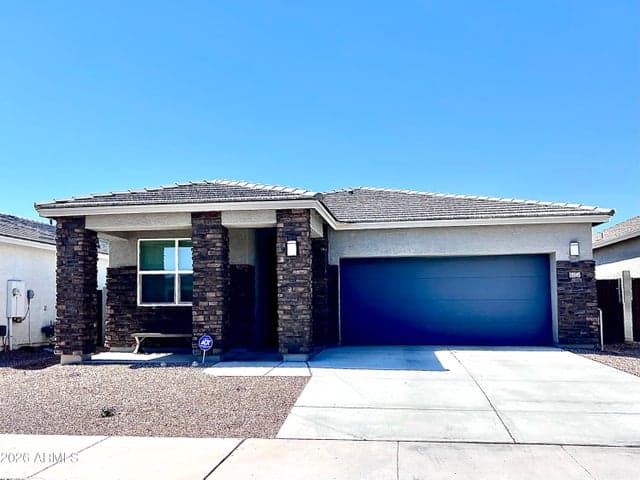 15545 W SMOKETREE Drive, Surprise, AZ
