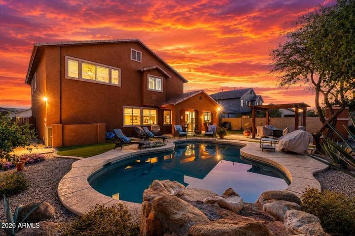 2340 W Bramble Berry Lane, Phoenix, AZ