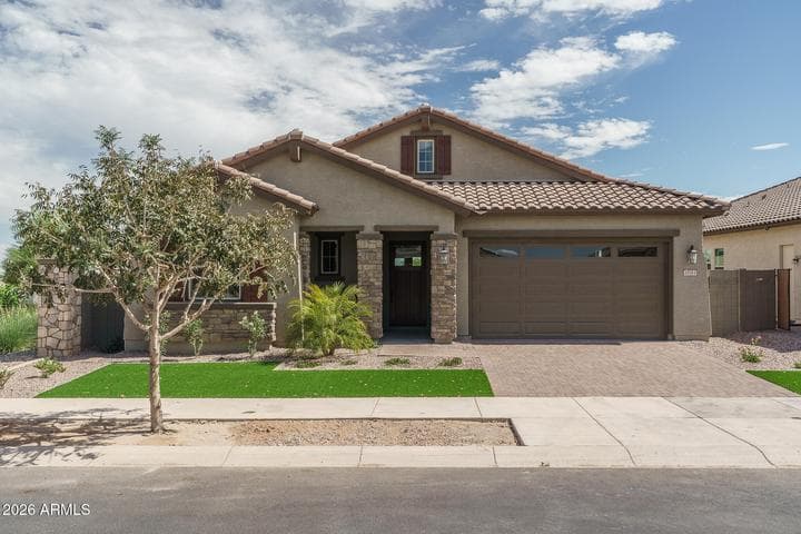 15743 W MARIPOSA GRANDE --, Surprise, AZ