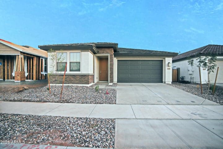 879 W FINCH Drive, San Tan Valley, AZ