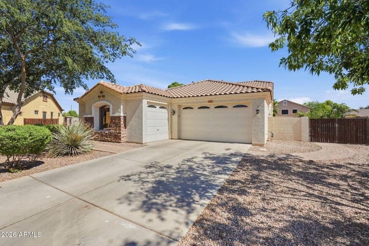 1228 E ARROWHEAD Trail, Gilbert, AZ